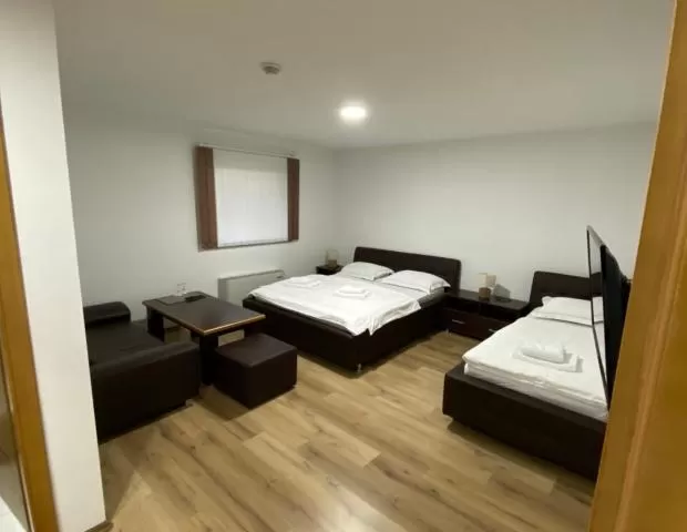 Trokrevetna soba Motel Oaza Cazin